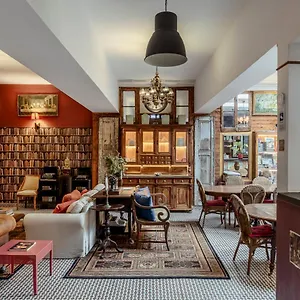 Labor Alliance By Lovelystay Lisboa