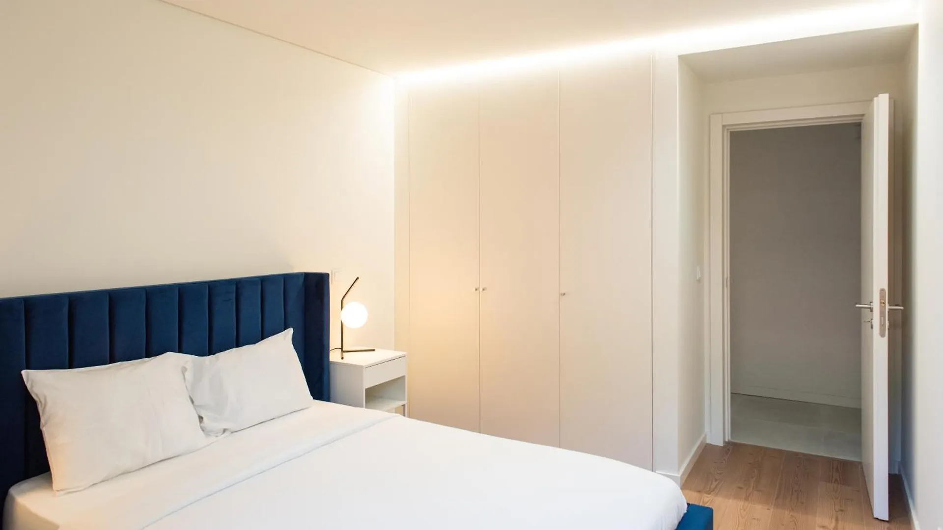 Pardal Rc A - Luxury 2 Bed Apartment In Alcantara Лиссабон 0*,  Португалия