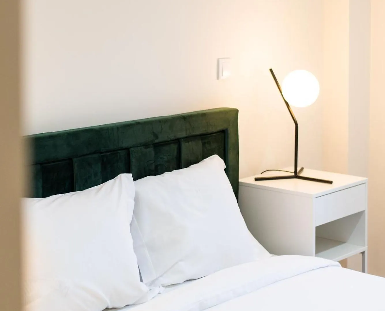 Pardal Rc A - Luxury 2 Bed Apartment In Alcantara Lisboa Portugal